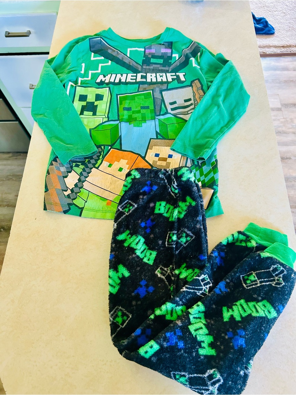 Minecraft Boys Green Graphic Pajama Set